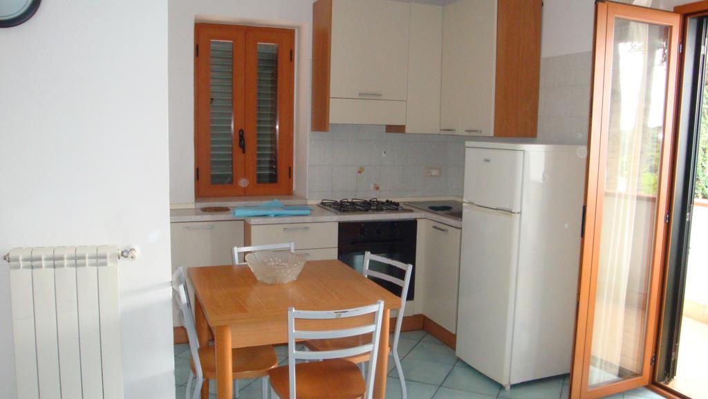 Ischia Uno Residence Форио Номер фото